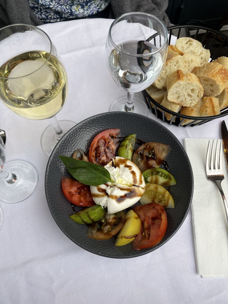 heirloom and burrata salad